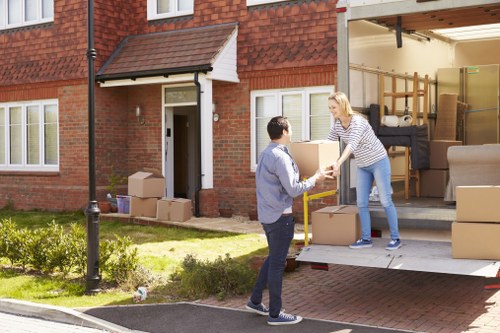 Moving van service for homes and flats in Poplar
