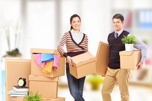 Accepted payment methods for Man With Van Poplar